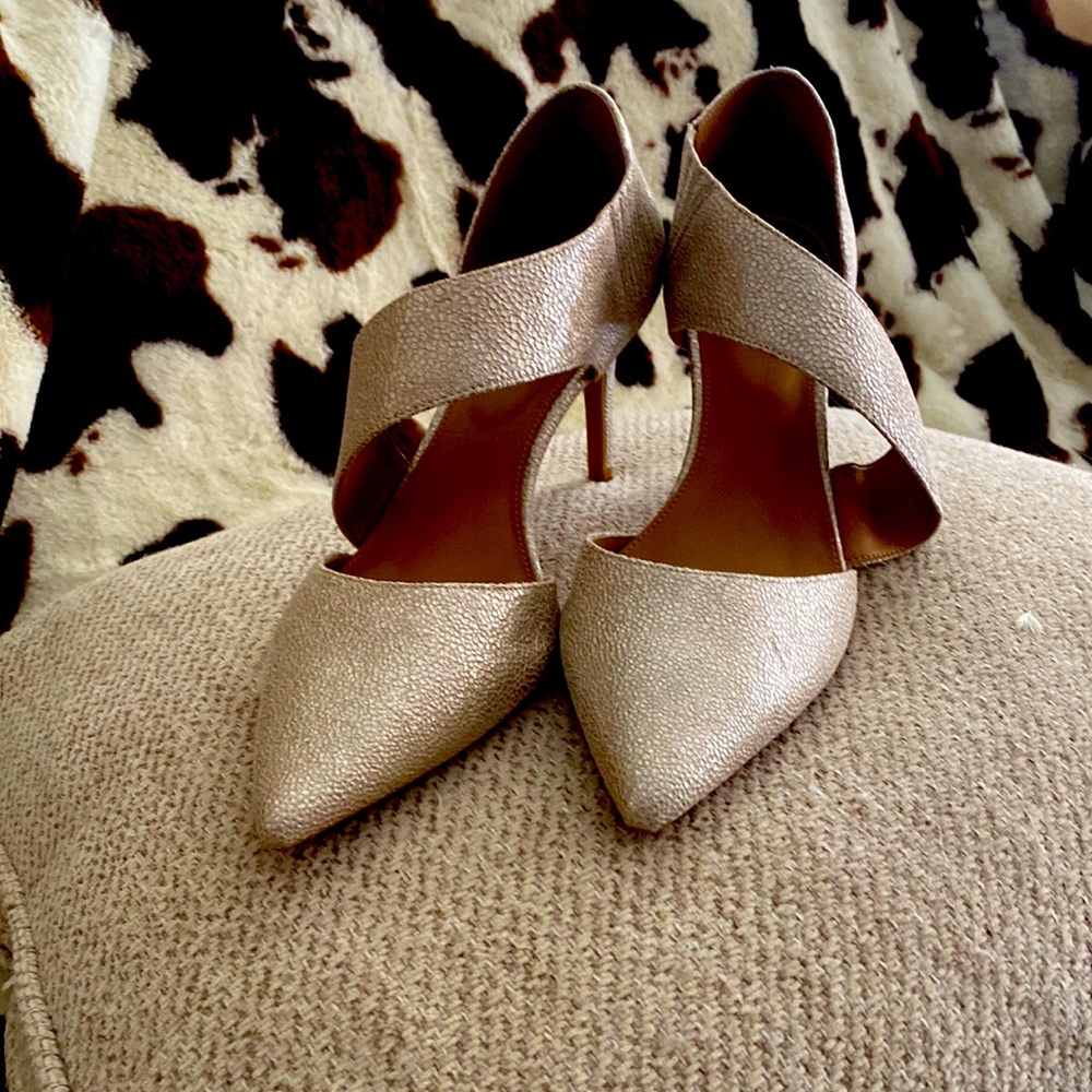 Absolutely new ; never worn; Calvin  Klein  dressy shoes. Size 9- 9 1/2.